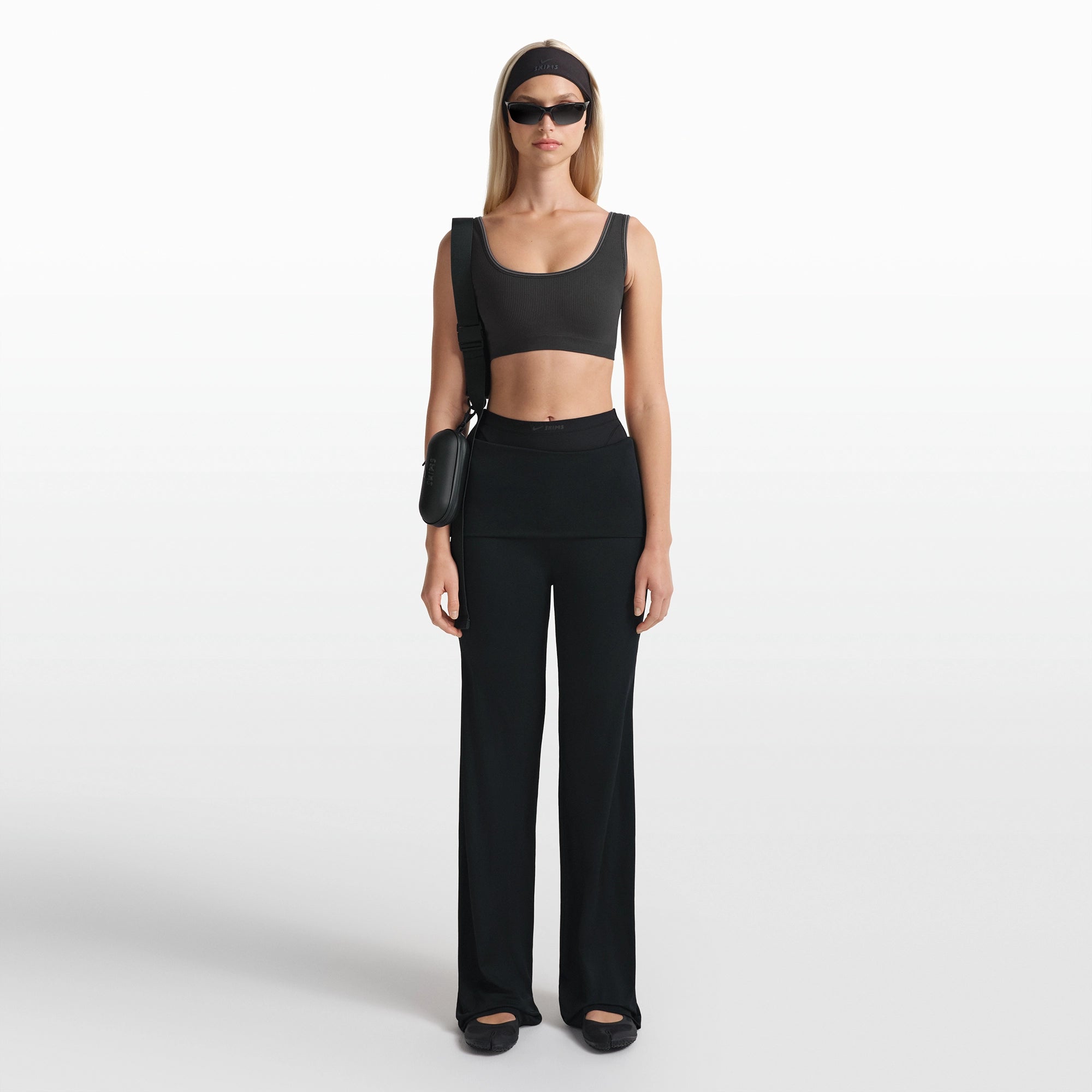 NikeSKIMS RIBBED SEAMLESS SCOOP BRA