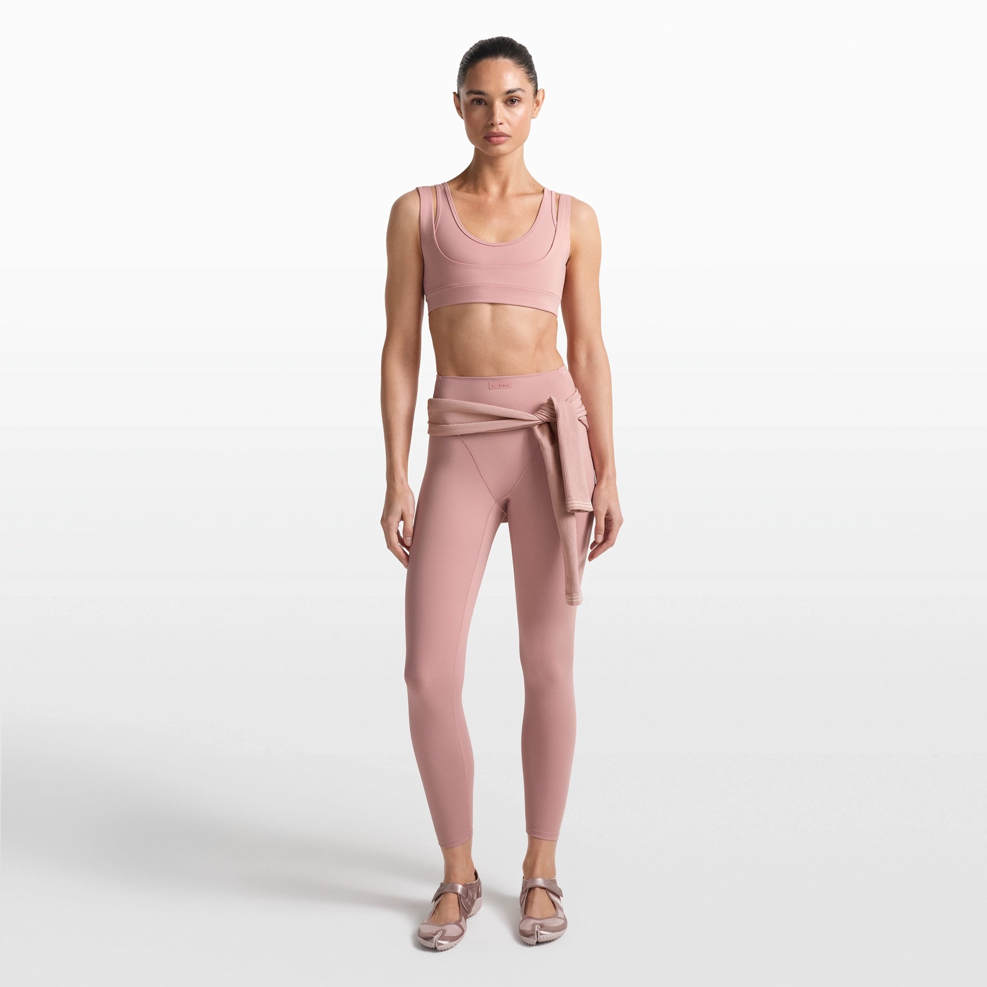 NikeSKIMS MATTE V-LINE 26" LEGGING