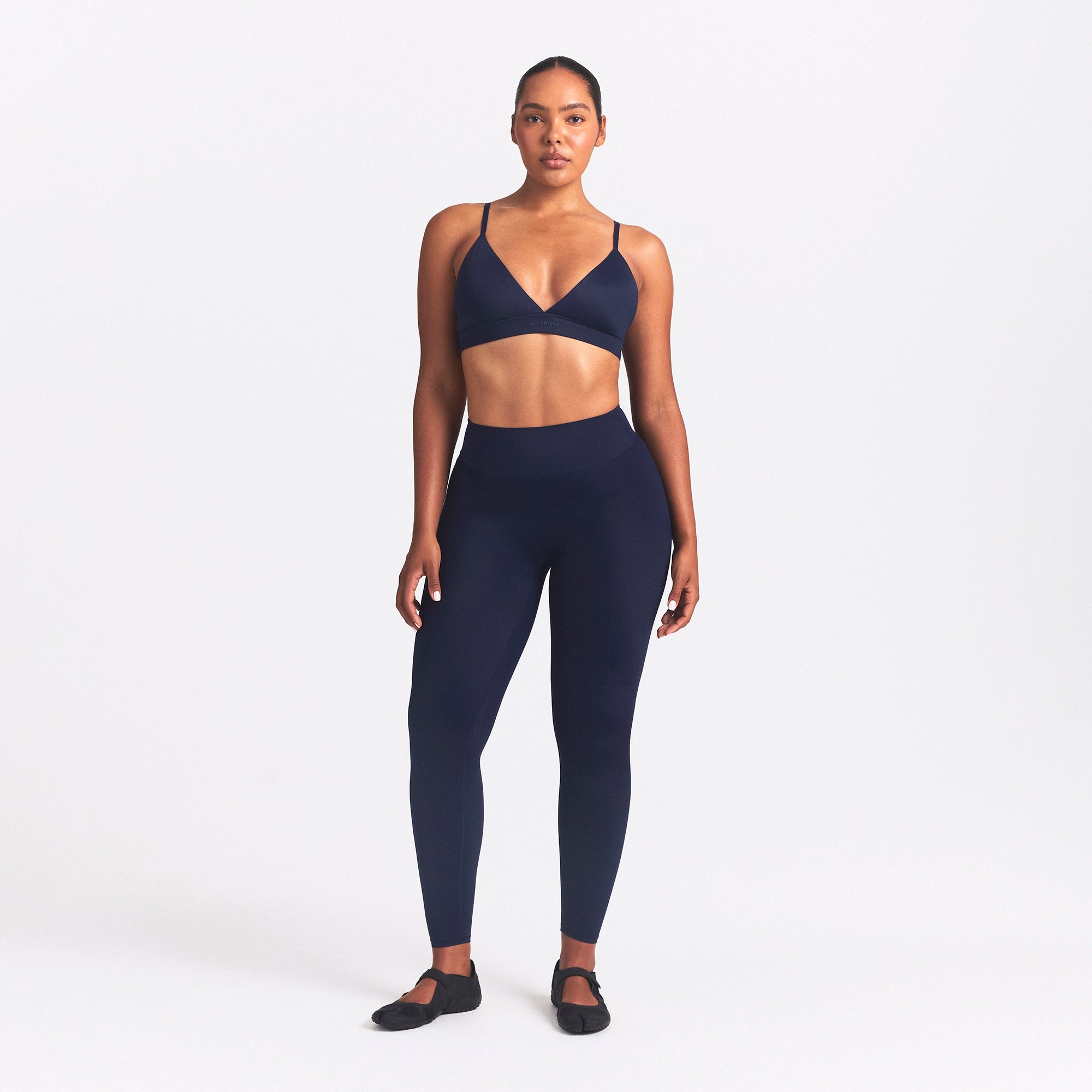 NikeSKIMS SHINE BONDED WAIST 26" LEGGING