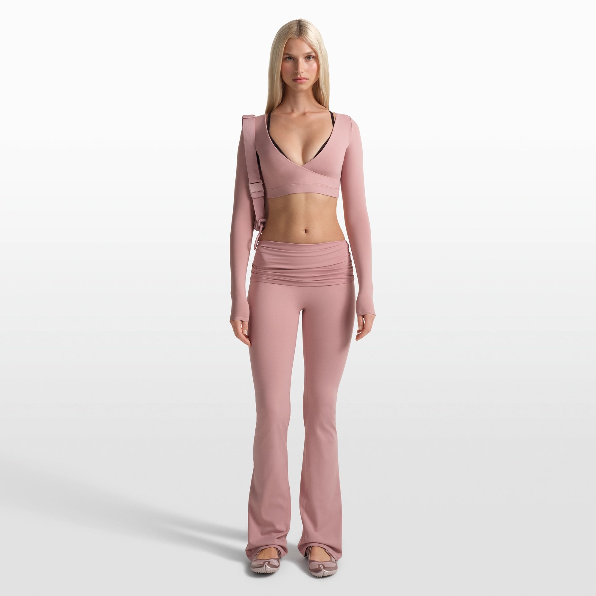 NikeSKIMS MATTE FOLDOVER SLIM FLARE LEGGING