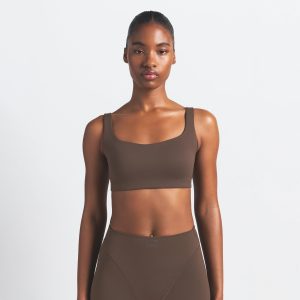 NikeSKIMS MATTE SCOOP NECK BRA