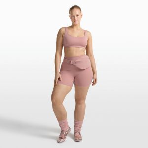 NikeSKIMS MATTE SCOOP NECK BRA