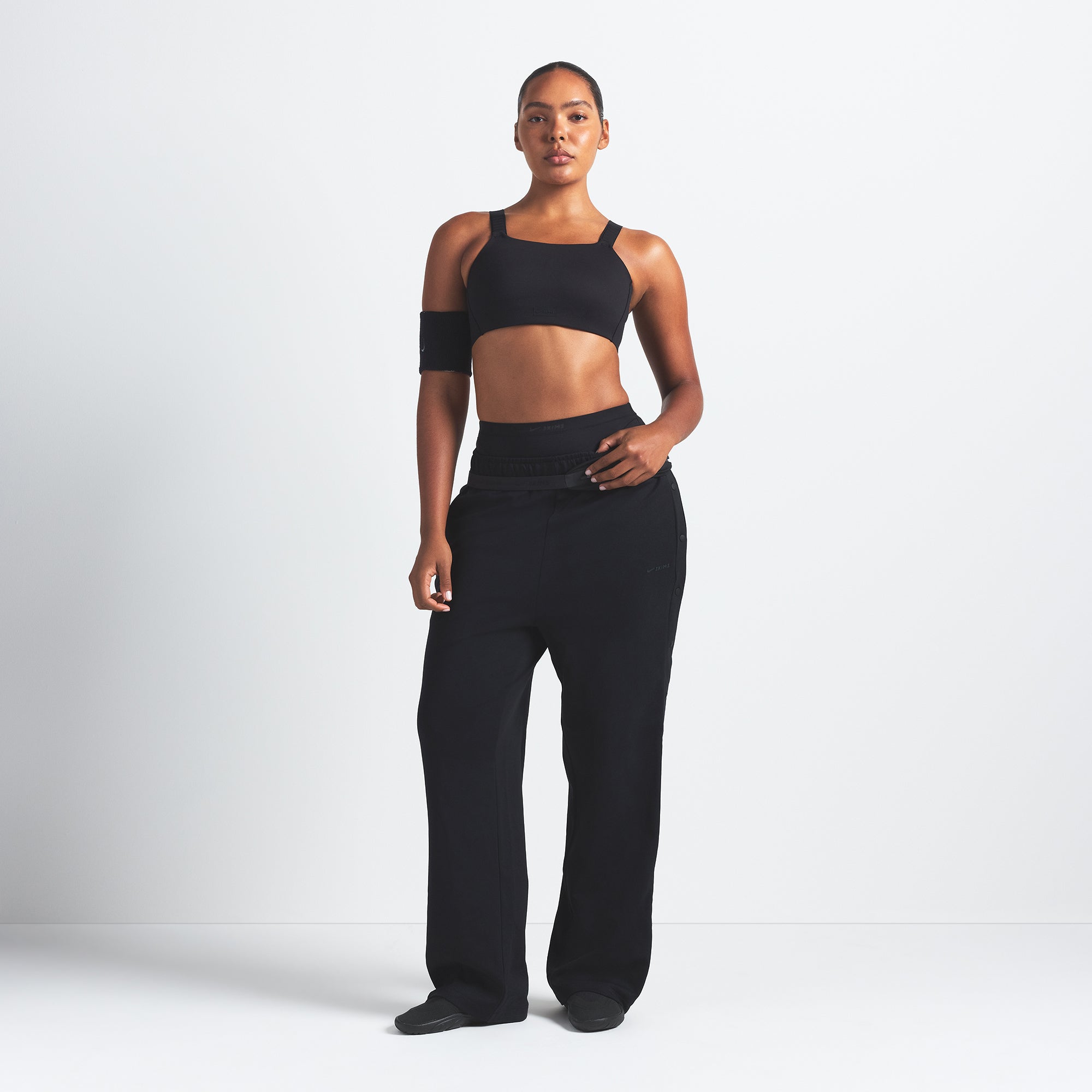 NikeSKIMS MATTE WIDE STRAP BRA