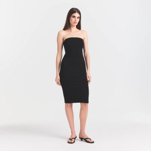 THE ESSENTIAL COLLECTION STRAPLESS MIDI DRESS