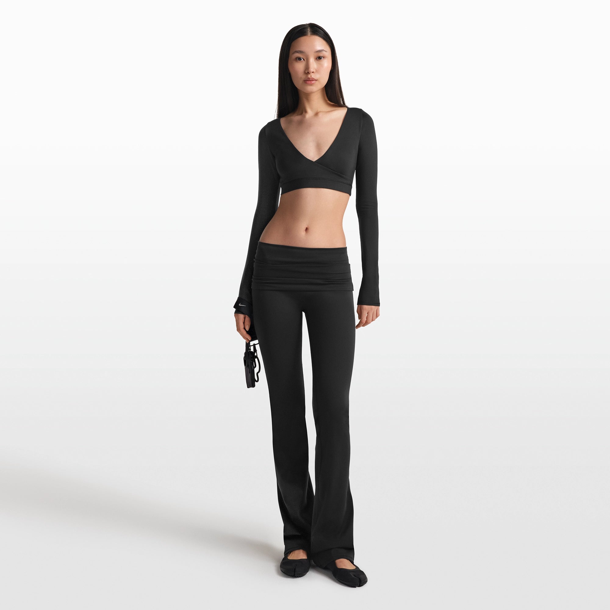 NikeSKIMS MATTE WRAP LONG SLEEVE CROPPED TOP