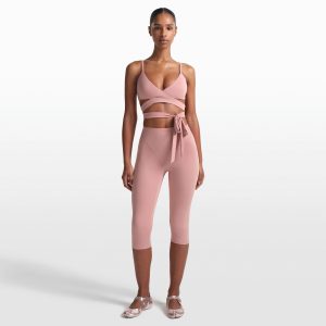 NikeSKIMS MATTE 17" V-LINE CROP LEGGING