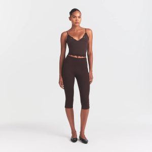 THE ESSENTIAL COLLECTION HIGH-WAISTED CAPRI