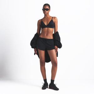 NikeSKIMS WOVEN NYLON 2.5" RUNNER SHORT