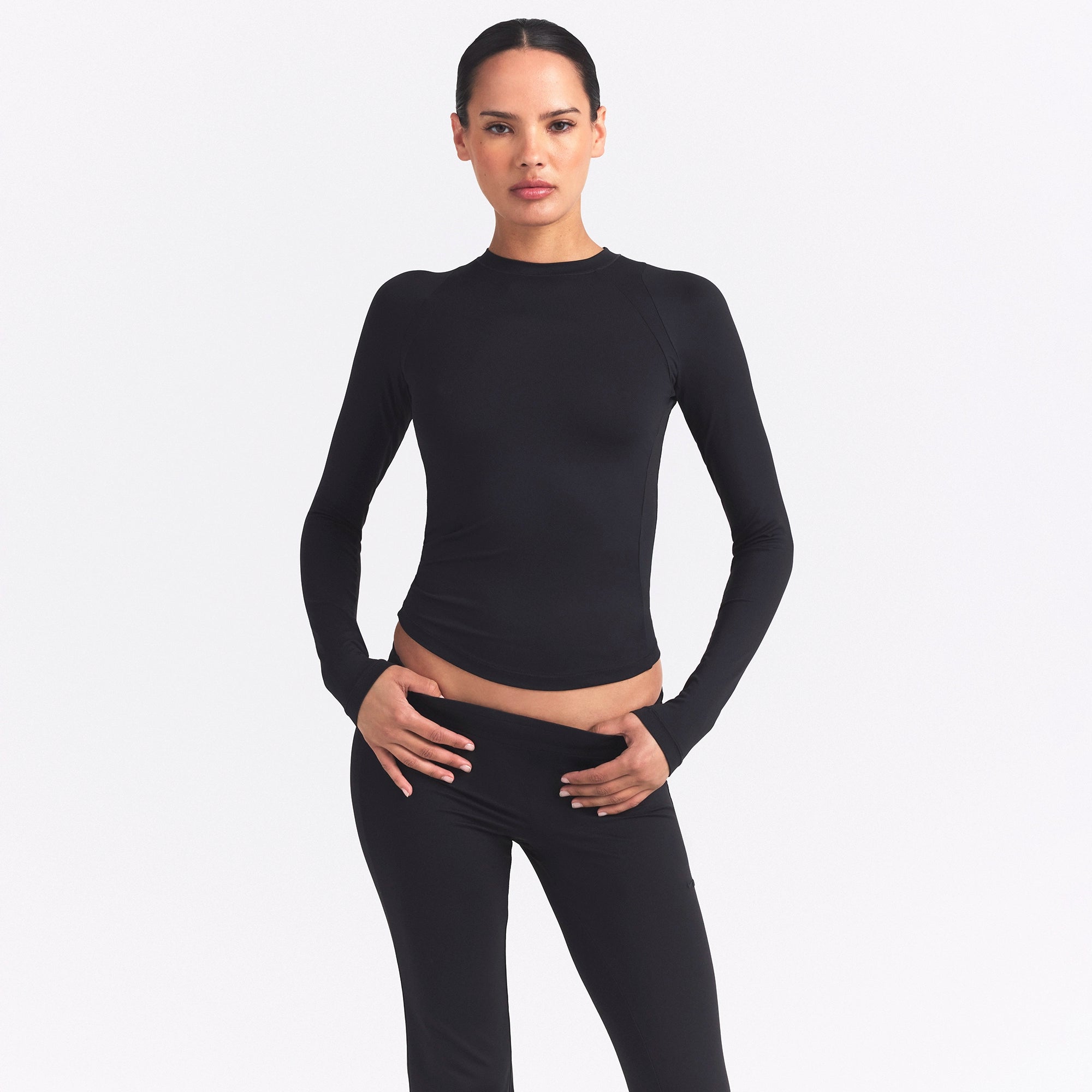 NikeSKIMS AIRY LONG SLEEVE CREW NECK TOP