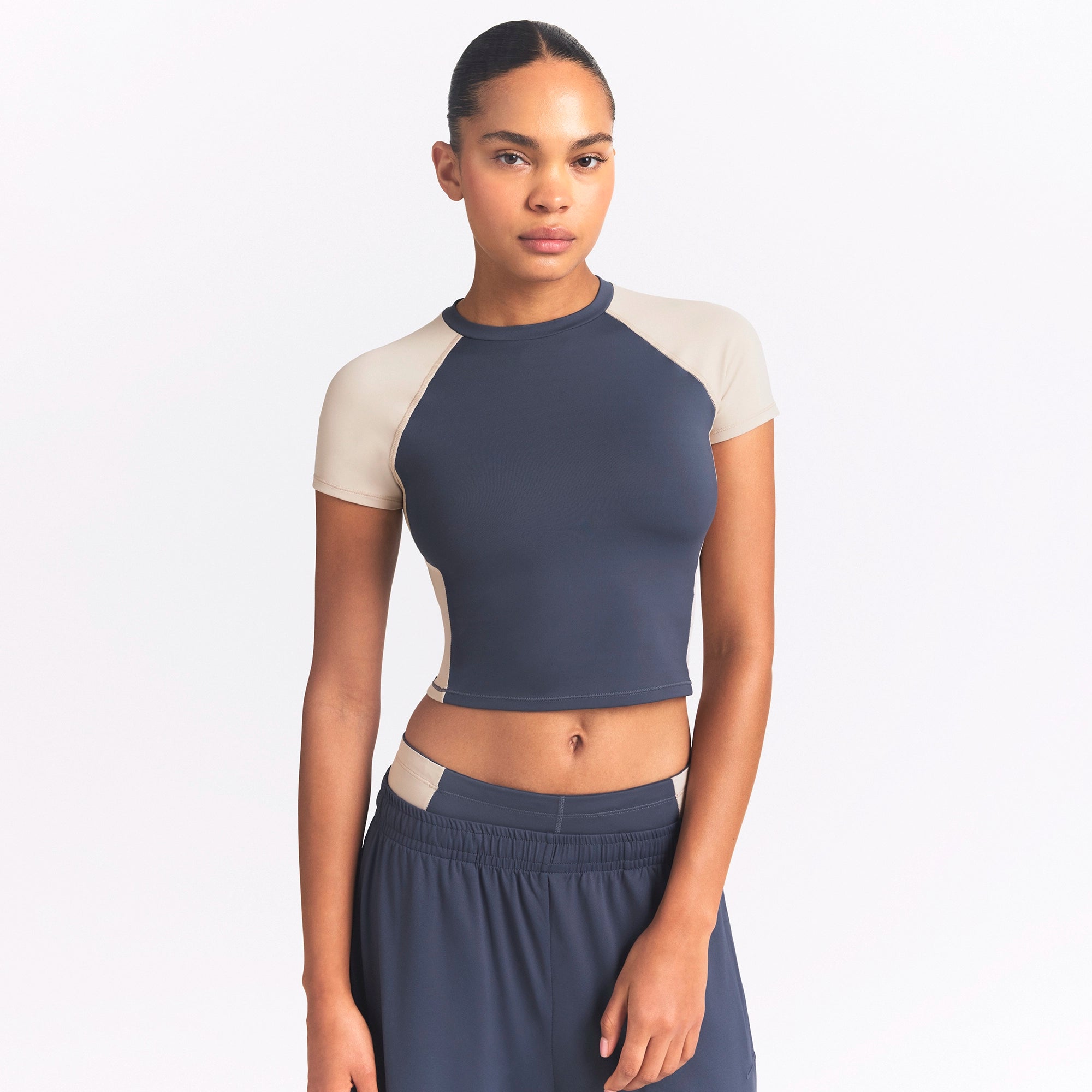 NikeSKIMS MATTE SHINE MIX CROPPED BABY TEE